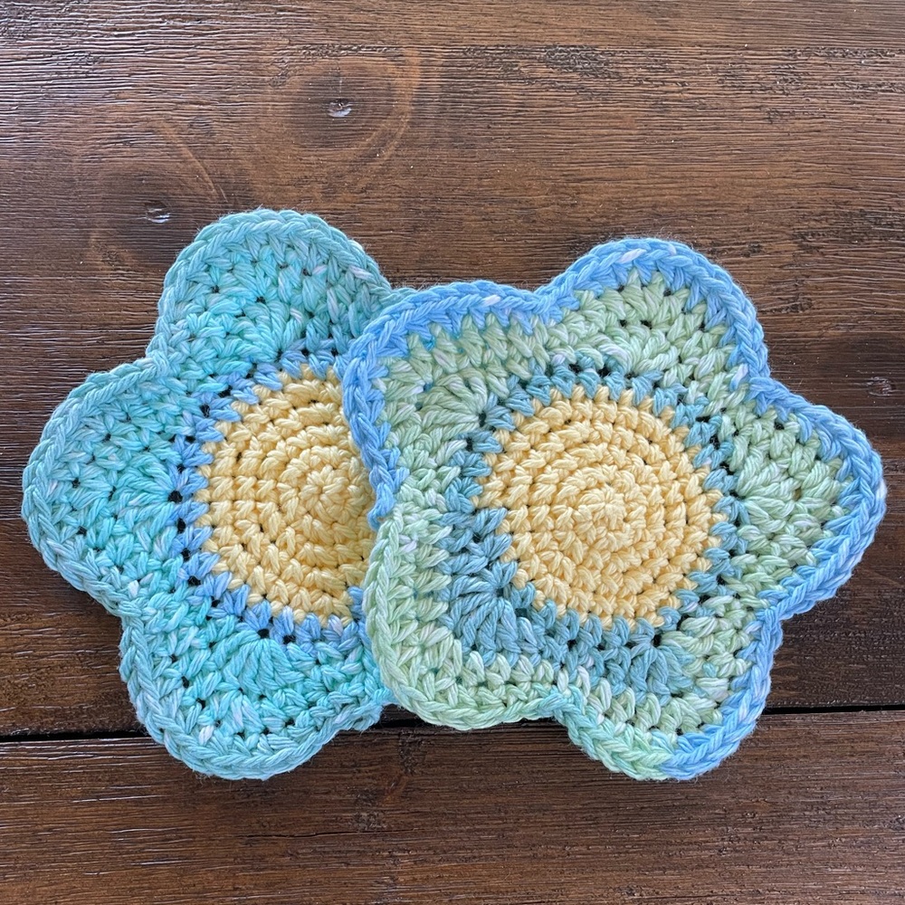 Crochet Flower Coasters - Picture 5 of 6
